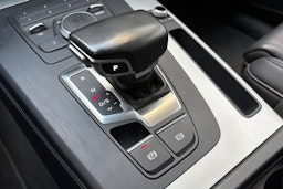valkoinen Audi Q5 2019 kuva 28.
