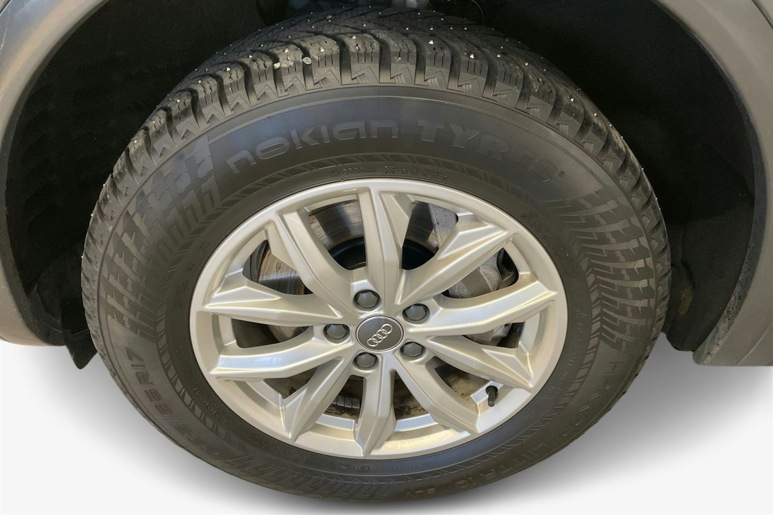 met. harmaa Audi Q5 2019 kuva 11.