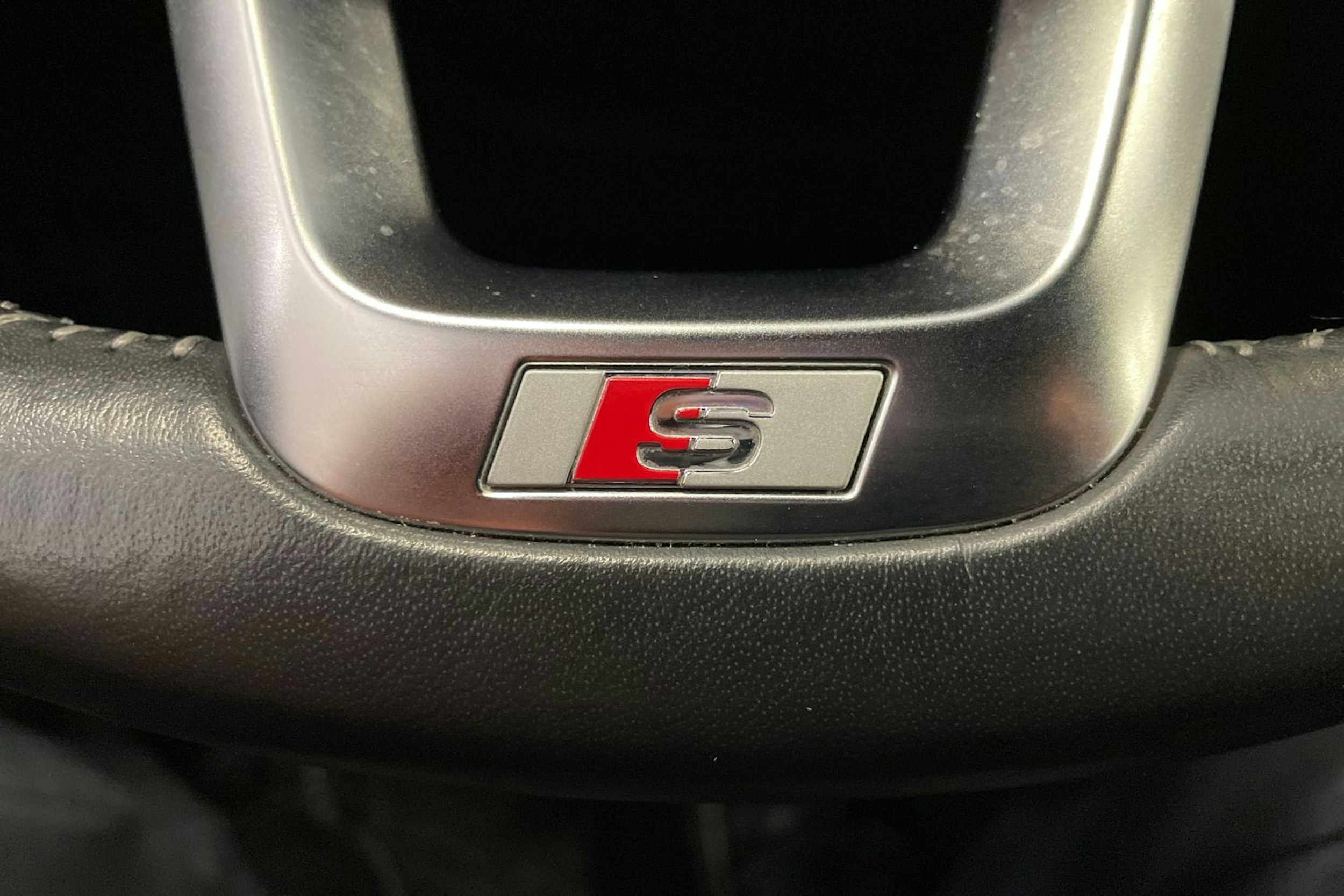 met. harmaa Audi Q5 2019 kuva 26.