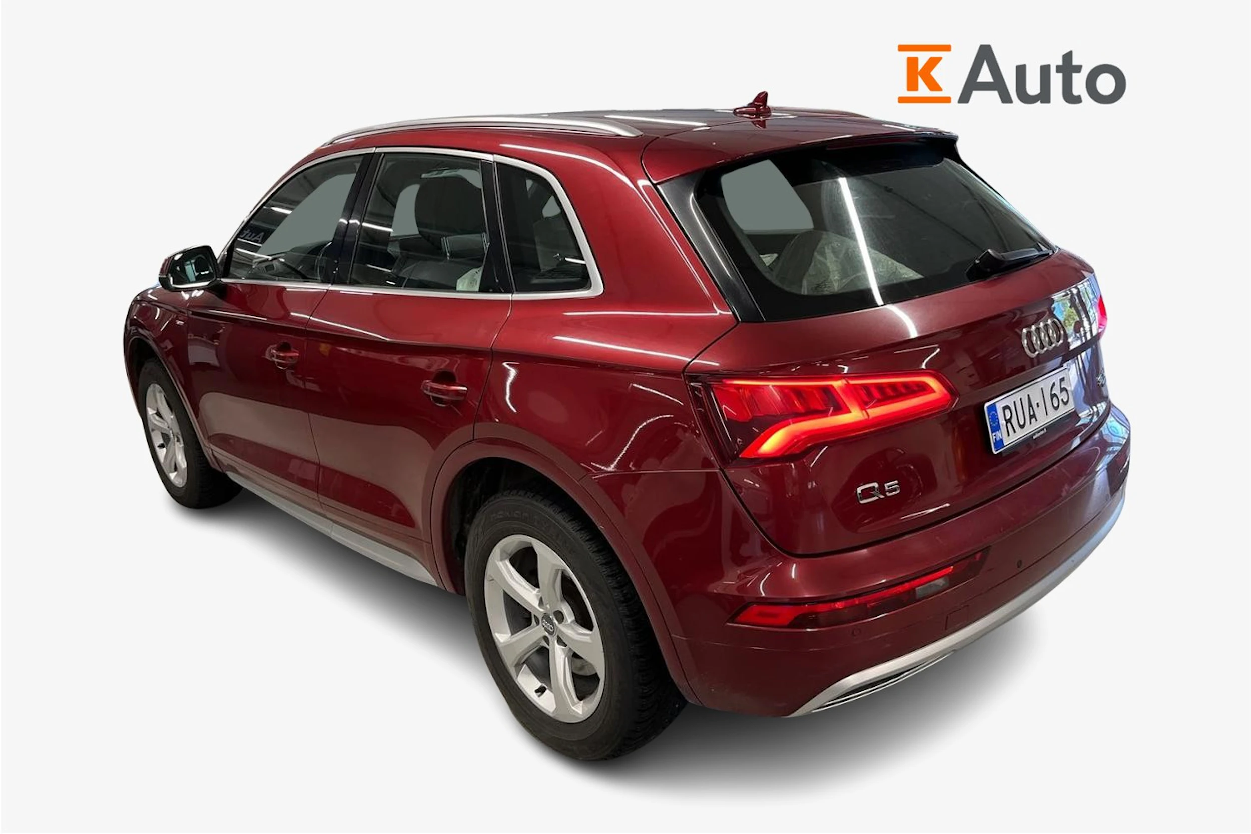 punainen Audi Q5 2019 kuva 2.