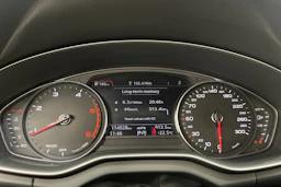 punainen Audi Q5 2019 kuva 19.