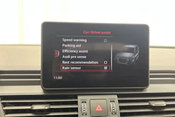 punainen Audi Q5 2019 kuva 27.