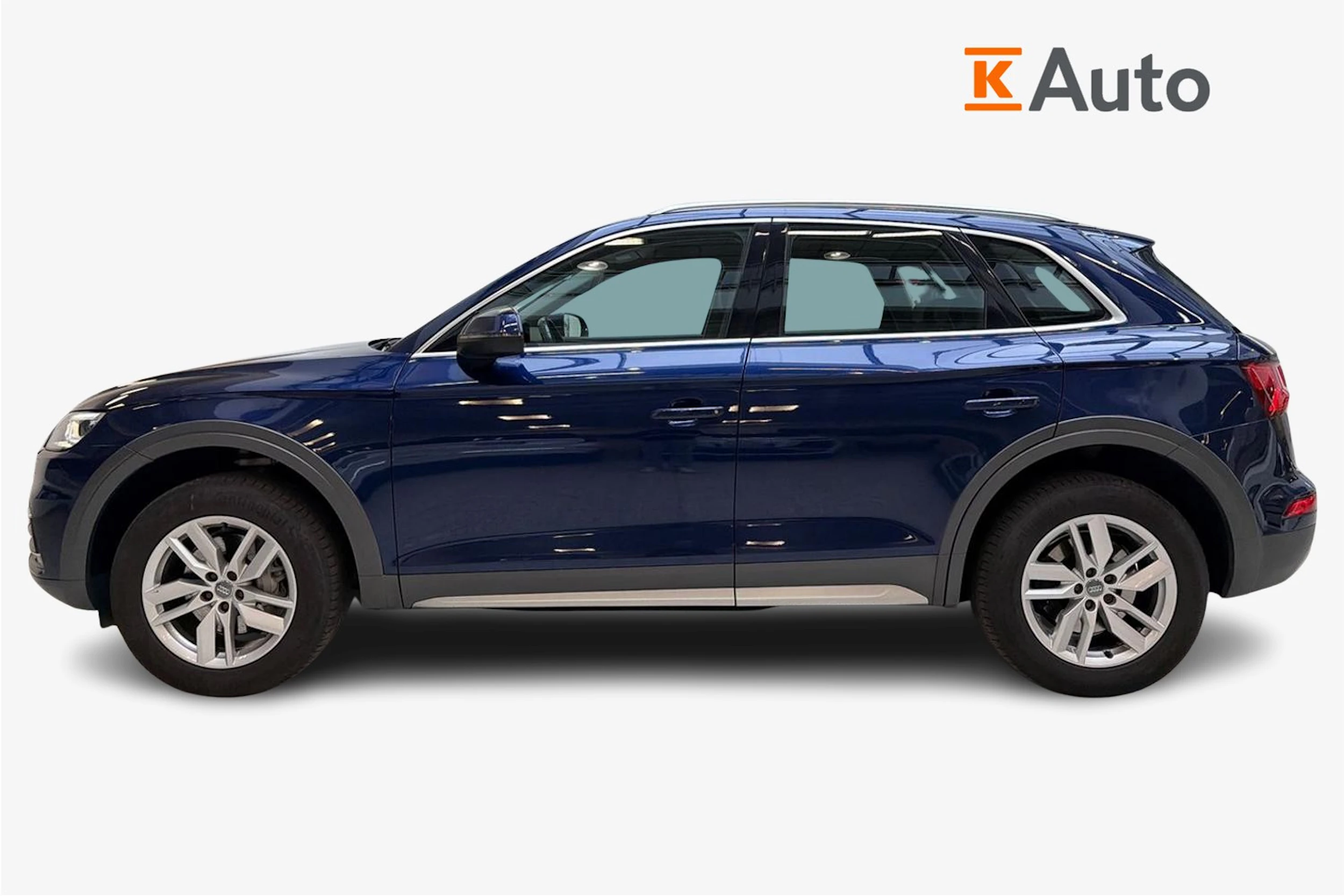 sininen Audi Q5 2019 kuva 5.