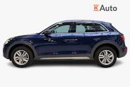 sininen Audi Q5 2019 kuva 5.