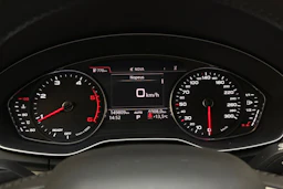 sininen Audi Q5 2019 kuva 12.