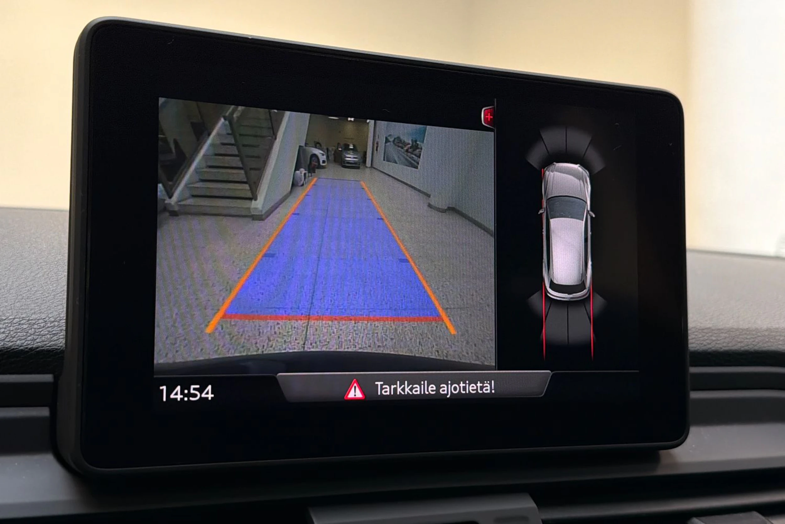 sininen Audi Q5 2019 kuva 20.