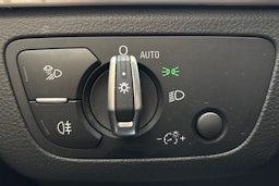 valkoinen Audi Q5 2019 kuva 18.
