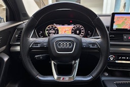valkoinen Audi Q5 2019 kuva 19.