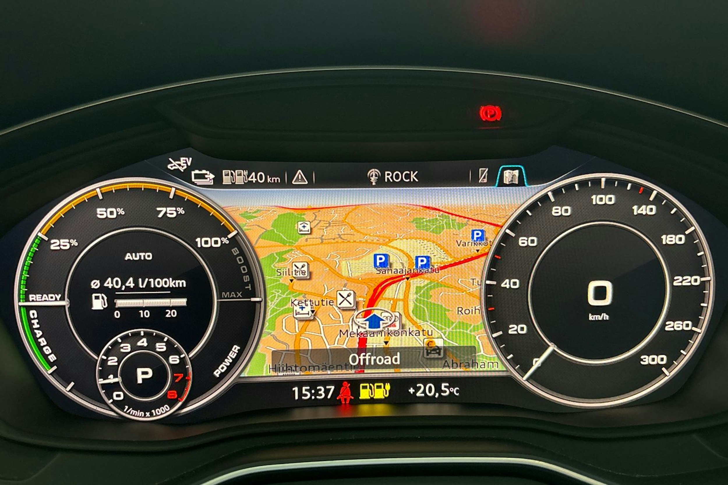 valkoinen Audi Q5 2019 kuva 20.