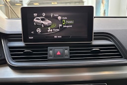 valkoinen Audi Q5 2019 kuva 21.