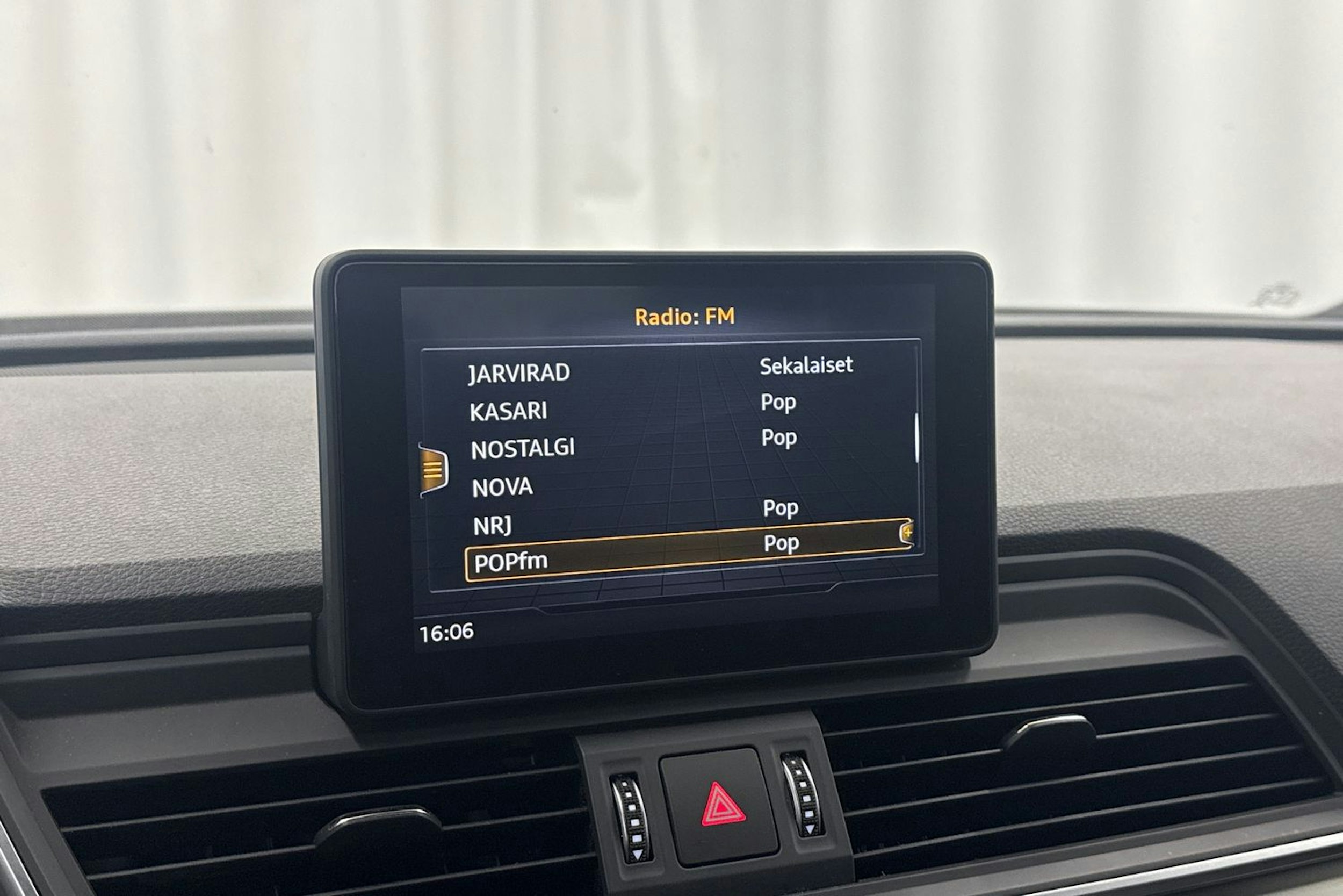 ruskea (beige) Audi Q5 2019 kuva 21.