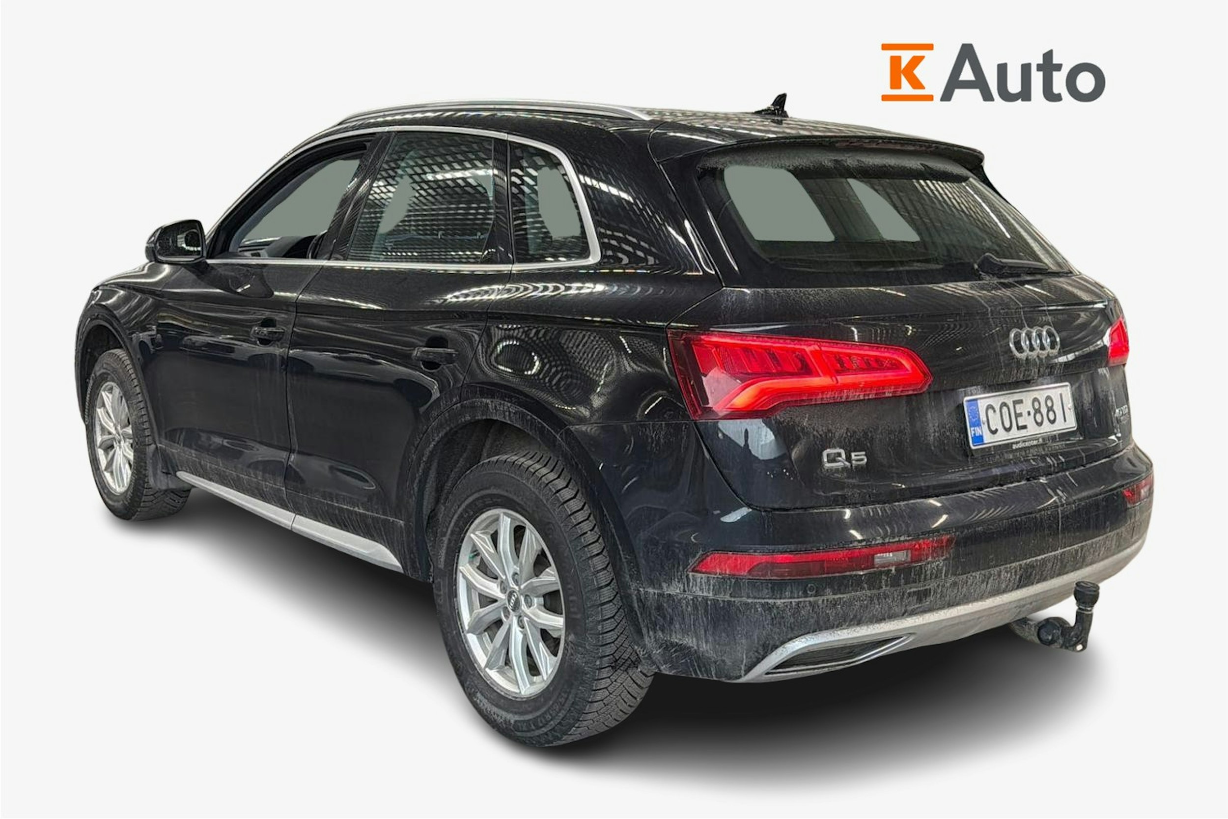 musta Audi Q5 2020 kuva 2.