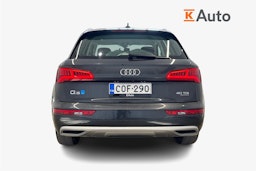 harmaa Audi Q5 2020 kuva 3.