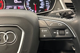 harmaa Audi Q5 2020 kuva 18.