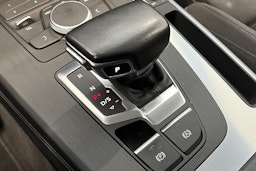 harmaa Audi Q5 2020 kuva 28.