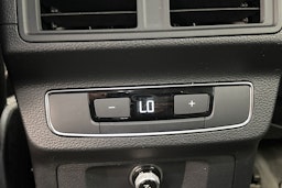 harmaa Audi Q5 2020 kuva 33.