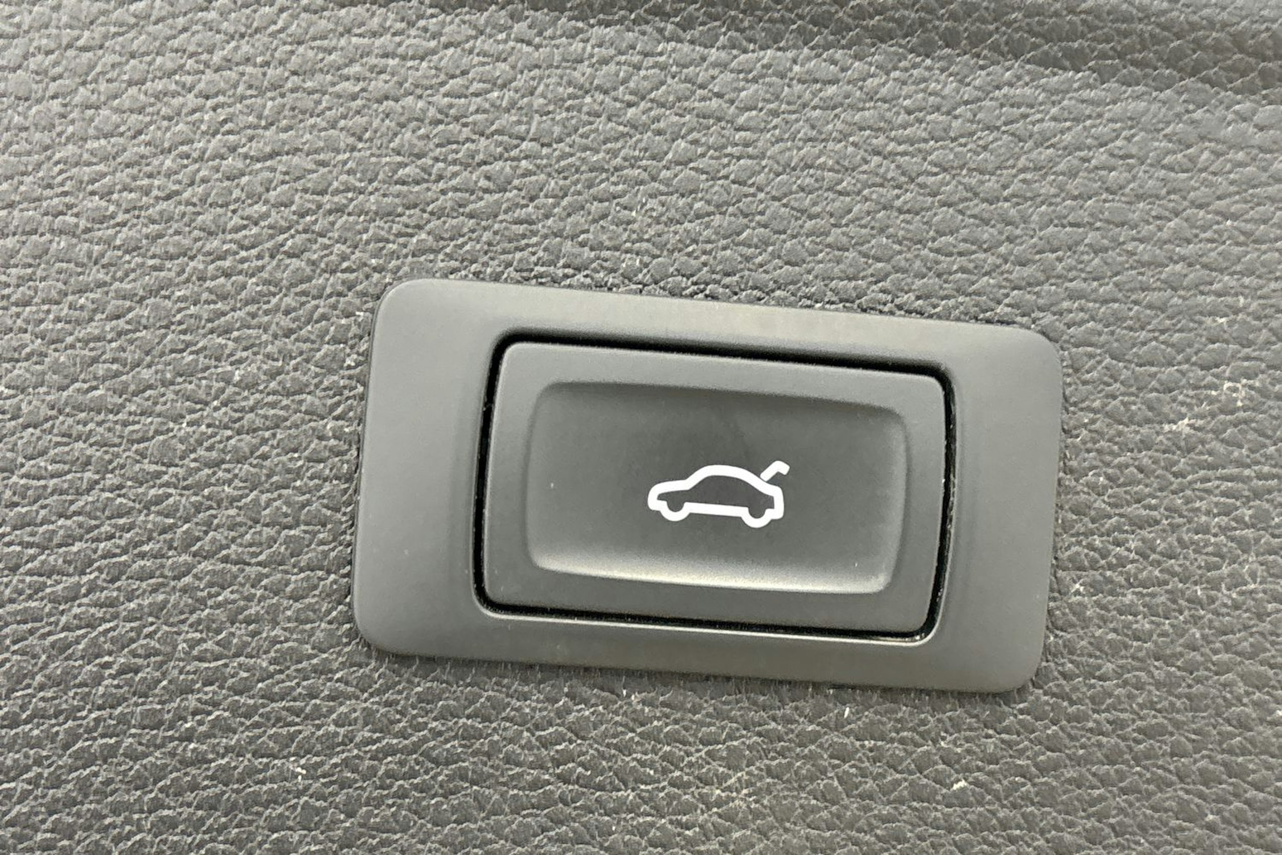 harmaa Audi Q5 2020 kuva 34.