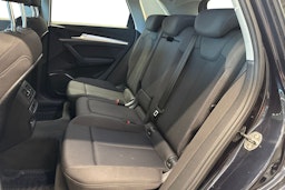 Sininen Audi Q5 2020 kuva 10.