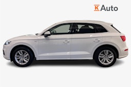 Valkoinen Audi Q5 2020 kuva 5.