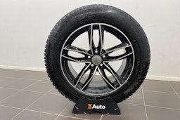 Valkoinen Audi Q5 2020 kuva 10.