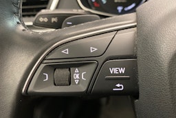 Valkoinen Audi Q5 2020 kuva 15.