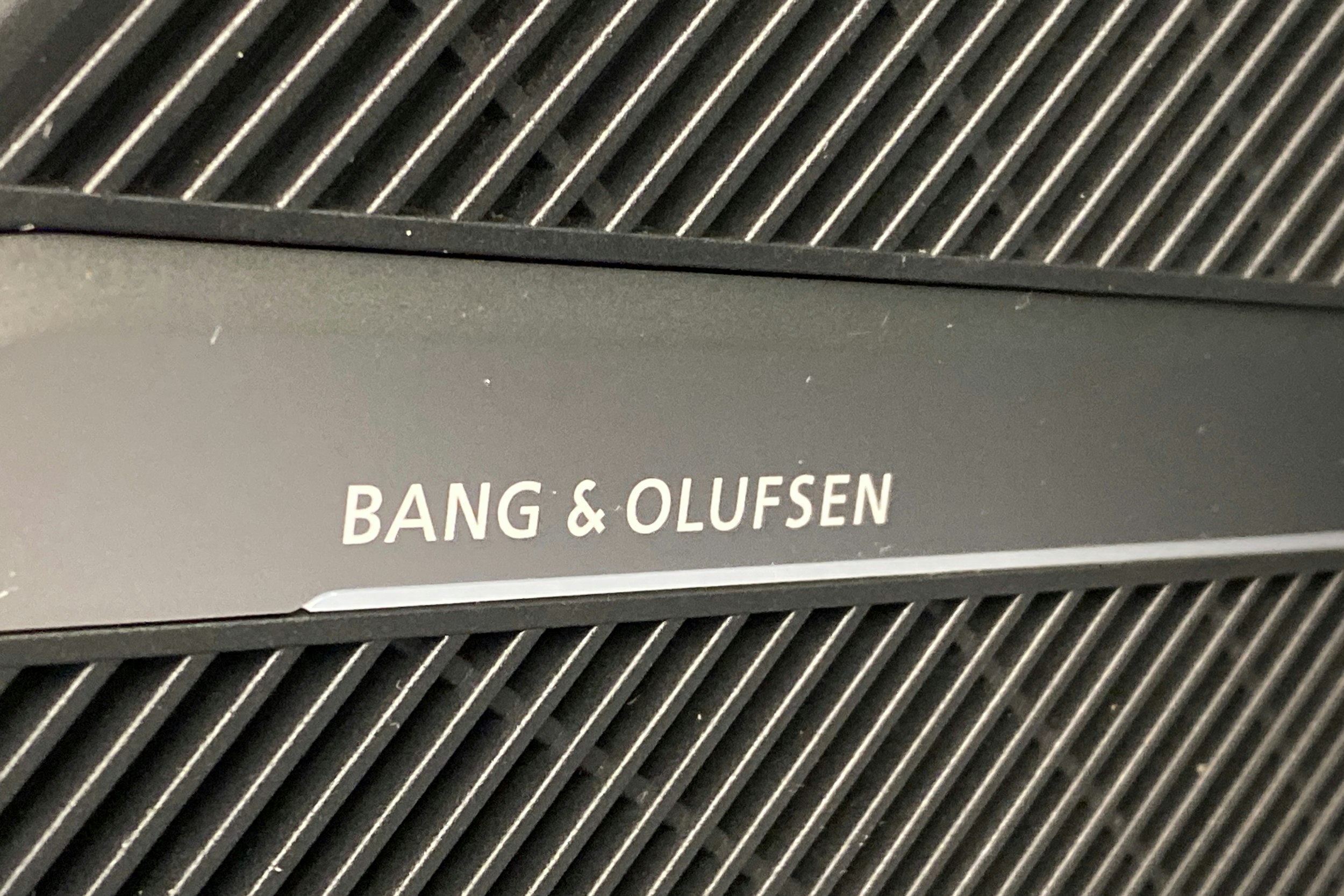 Valkoinen Audi Q5 2020 kuva 18.