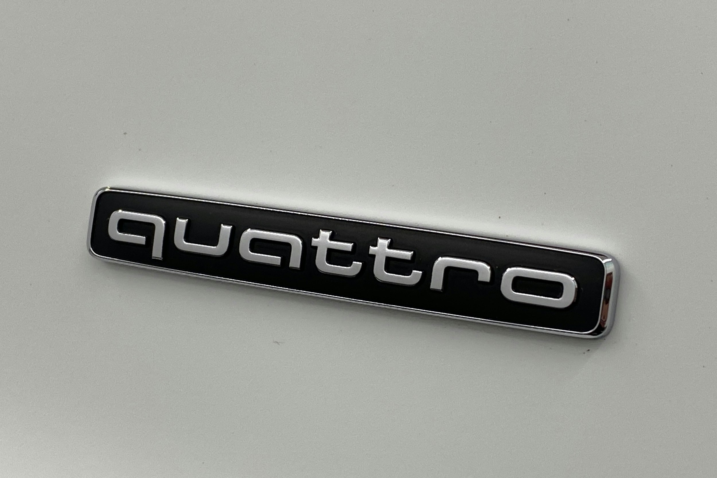 Valkoinen Audi Q5 2020 kuva 20.