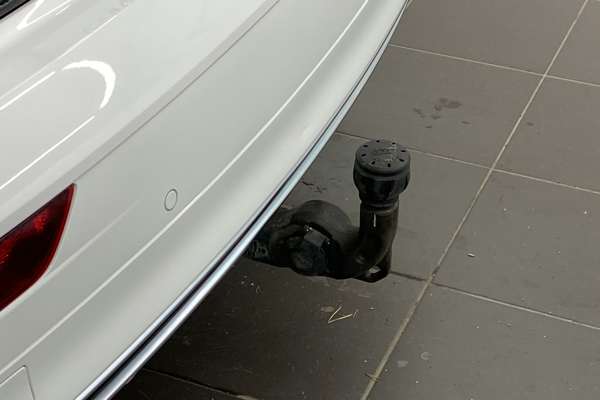 Valkoinen Audi Q5 2020 kuva 21.