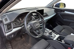 met. sininen Audi Q5 2020 kuva 3.