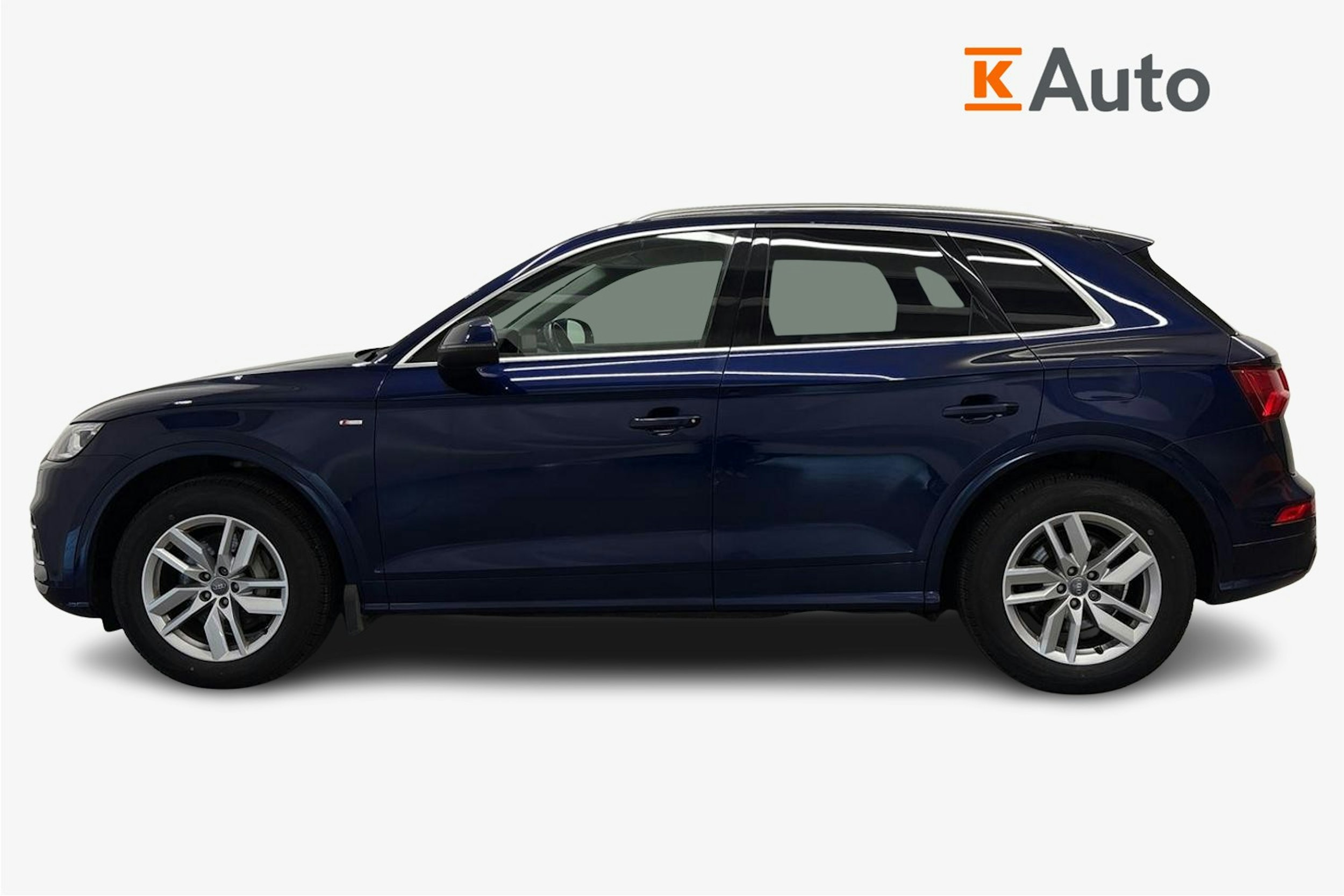 met. sininen Audi Q5 2020 kuva 6.