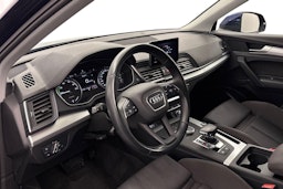 met. sininen Audi Q5 2020 kuva 7.