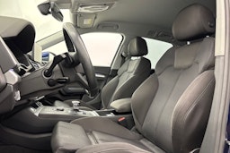 met. sininen Audi Q5 2020 kuva 14.