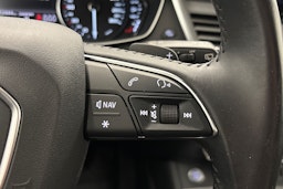 met. sininen Audi Q5 2020 kuva 17.