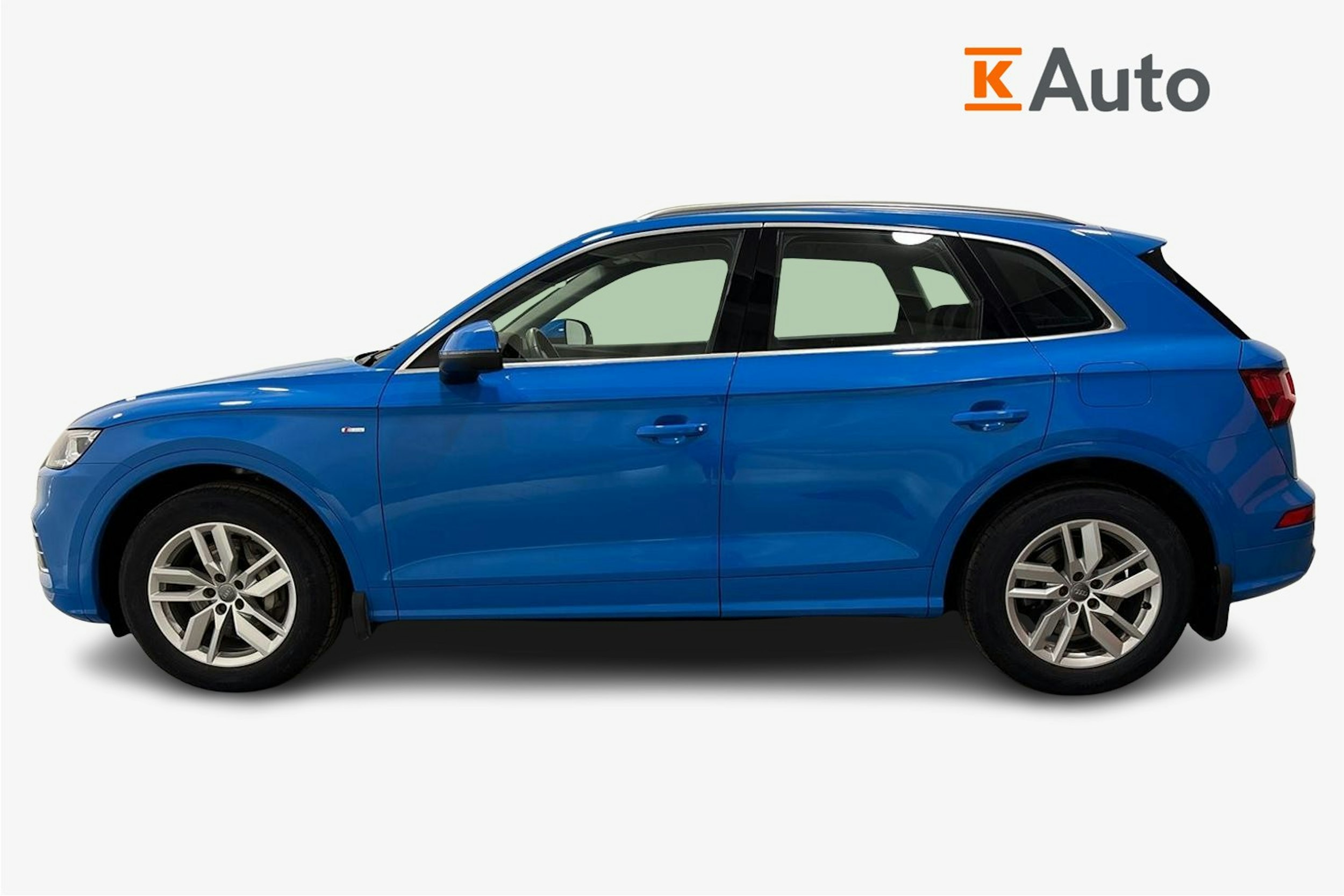 met. sininen Audi Q5 2020 kuva 6.