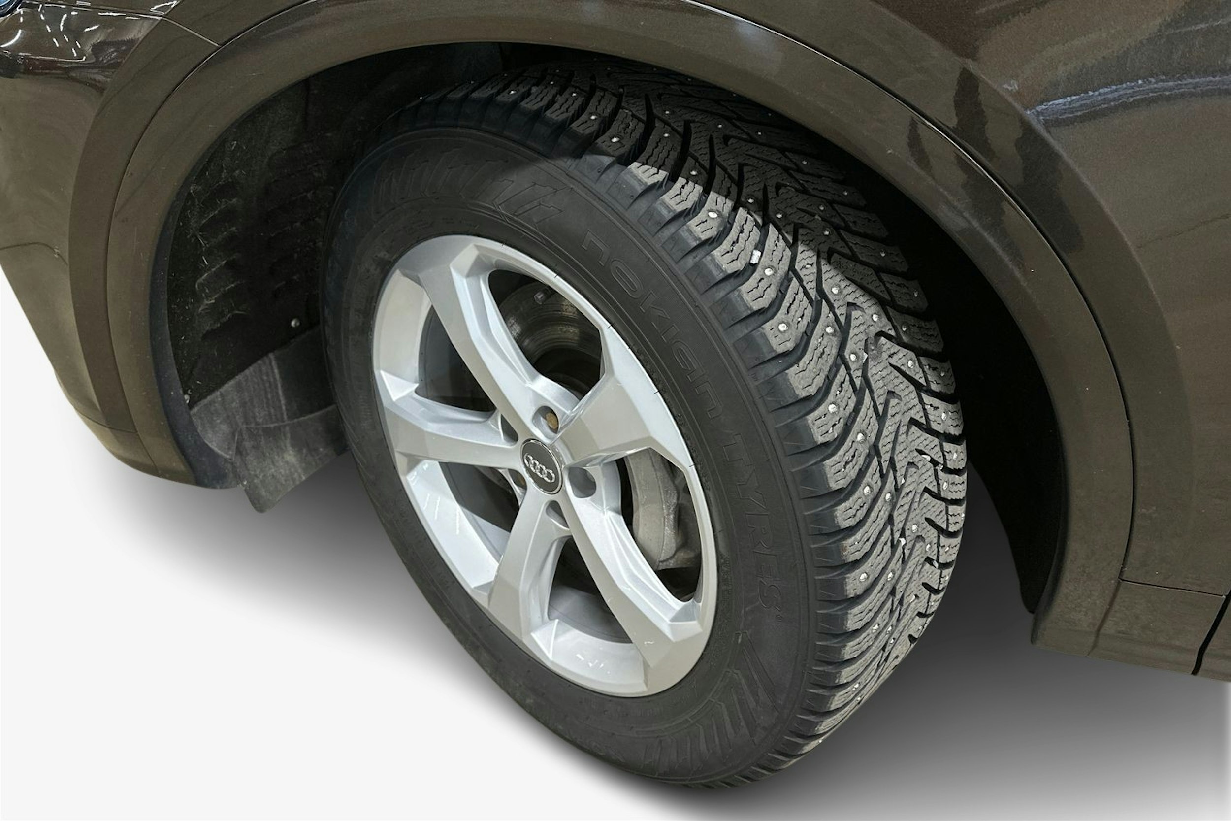 ruskea (beige) Audi Q5 2020 kuva 11.