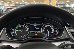 ruskea (beige) Audi Q5 2020 kuva 24.