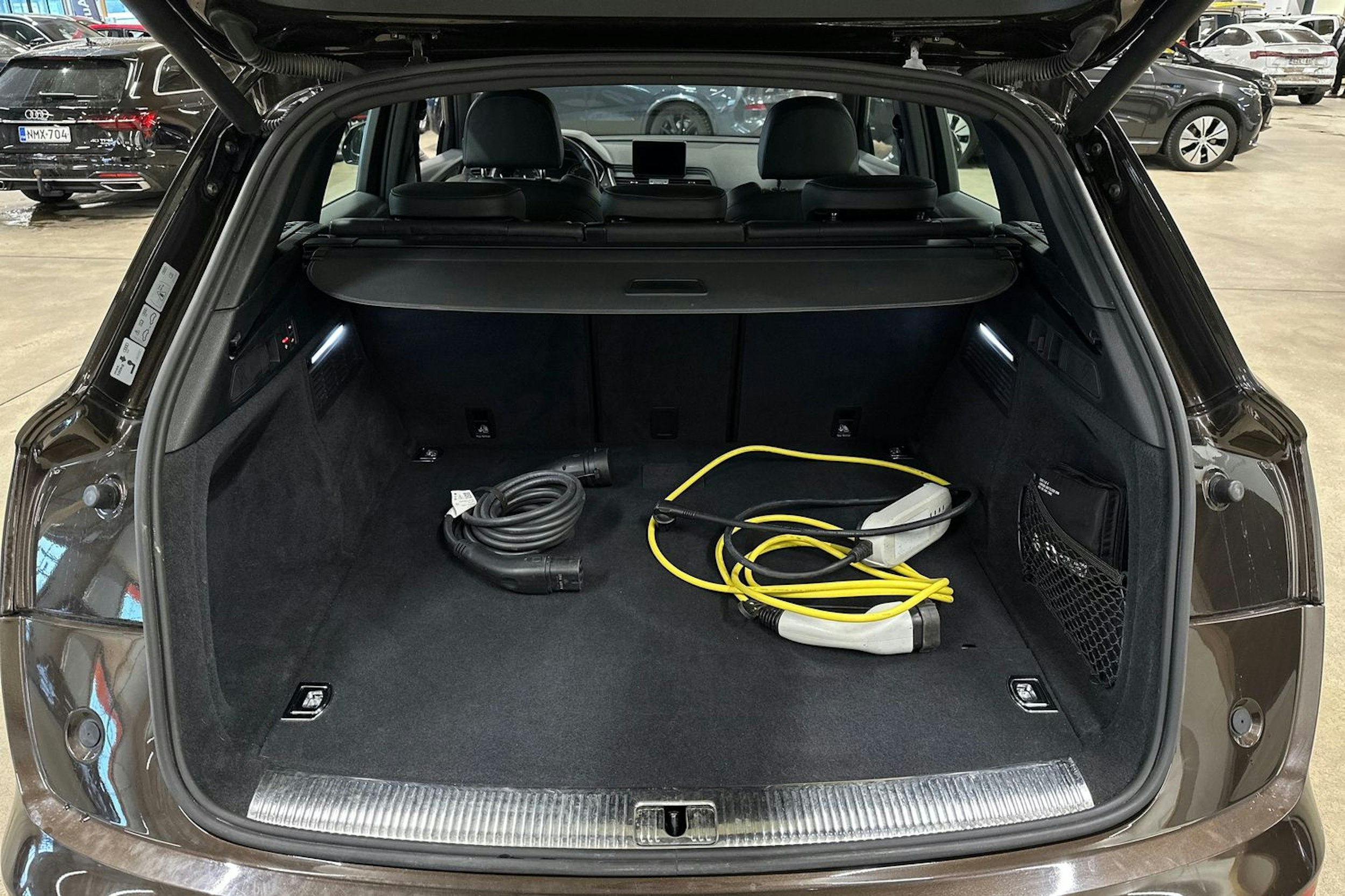 ruskea (beige) Audi Q5 2020 kuva 29.