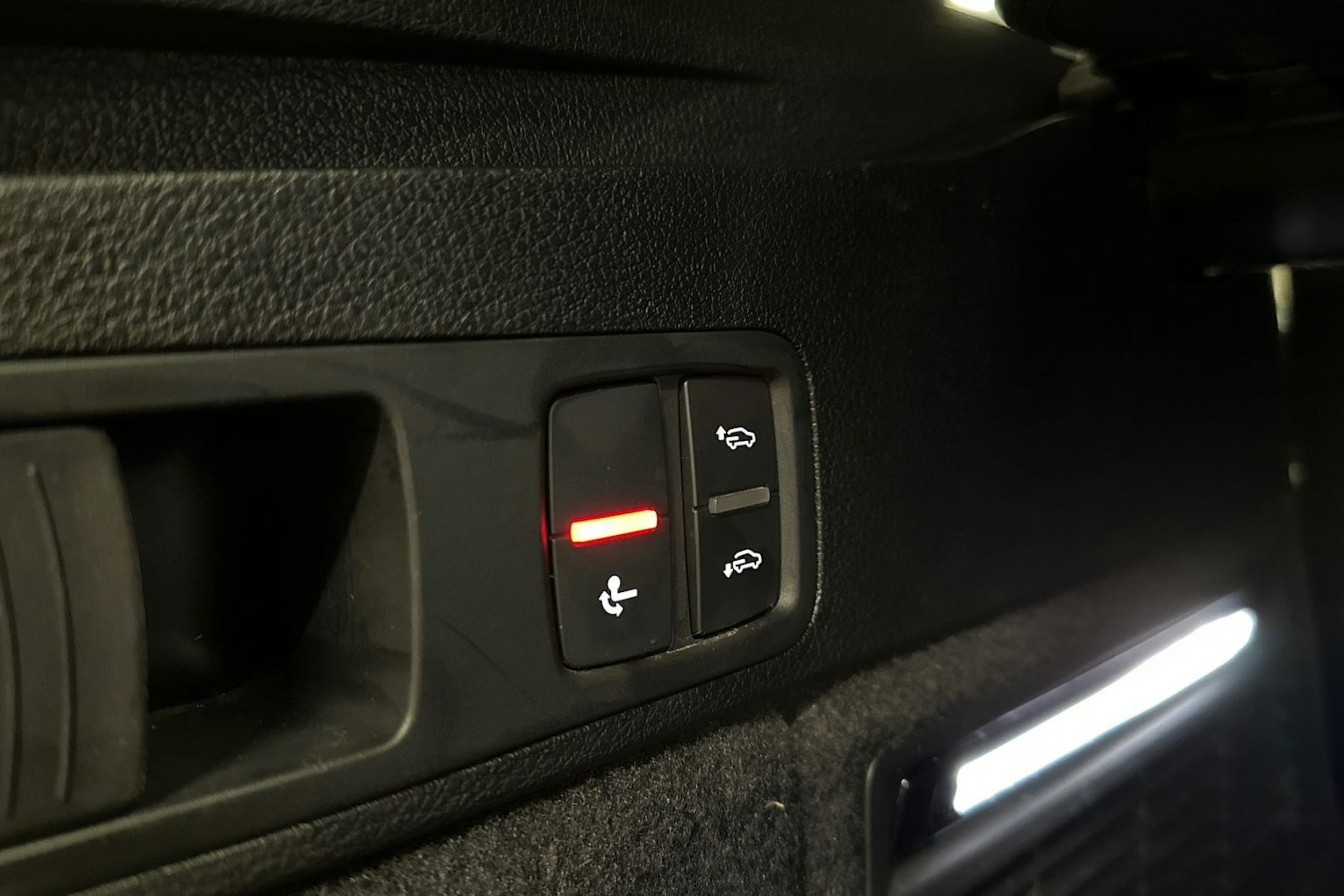 ruskea (beige) Audi Q5 2020 kuva 30.