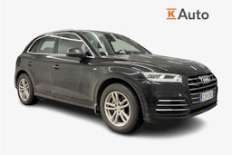 musta Audi Q5 2020 kuva 1.