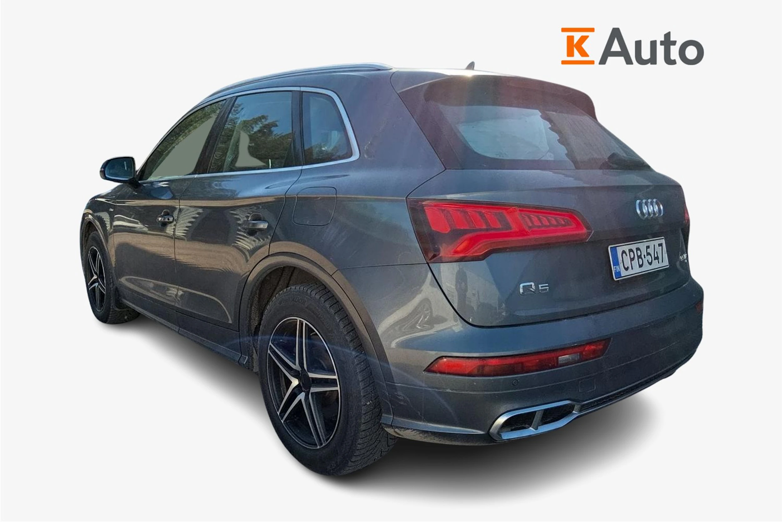 harmaa Audi Q5 2020 kuva 2.