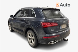 Sininen Audi Q5 2020 kuva 2.