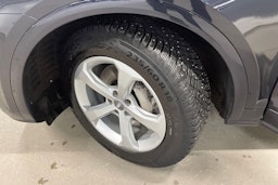 Sininen Audi Q5 2020 kuva 13.