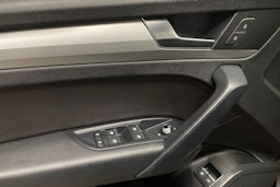 Sininen Audi Q5 2020 kuva 23.