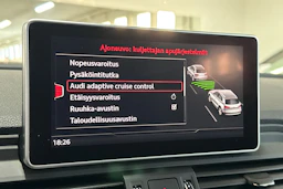 Harmaa Audi Q5 2020 kuva 17.