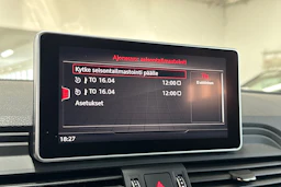 Harmaa Audi Q5 2020 kuva 19.