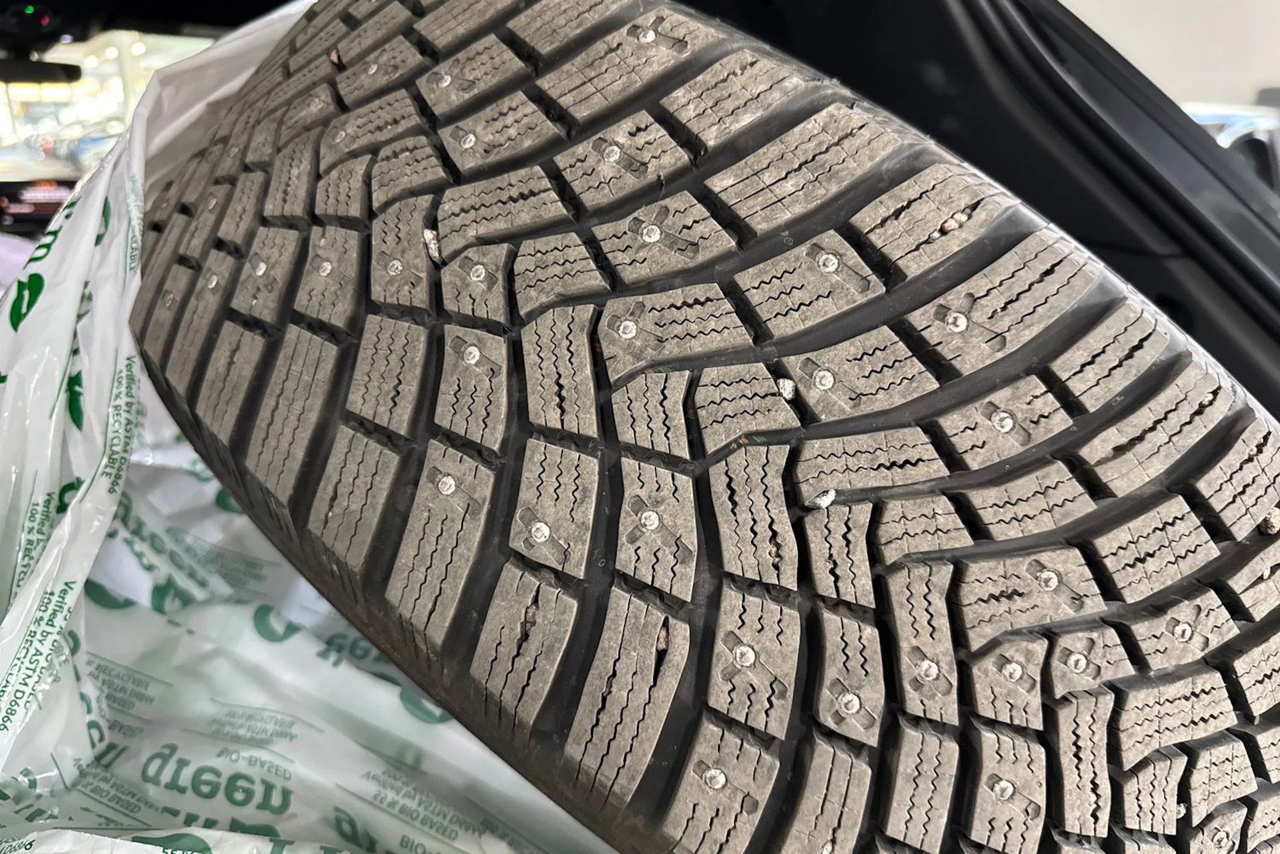 Harmaa Audi Q5 2020 kuva 27.