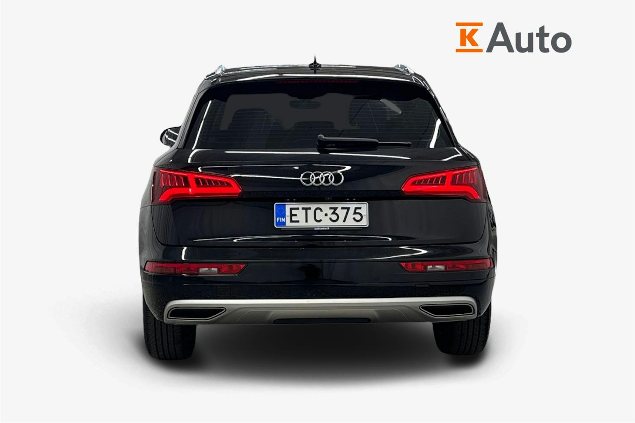Musta Audi Q5 2020 kuva 3.