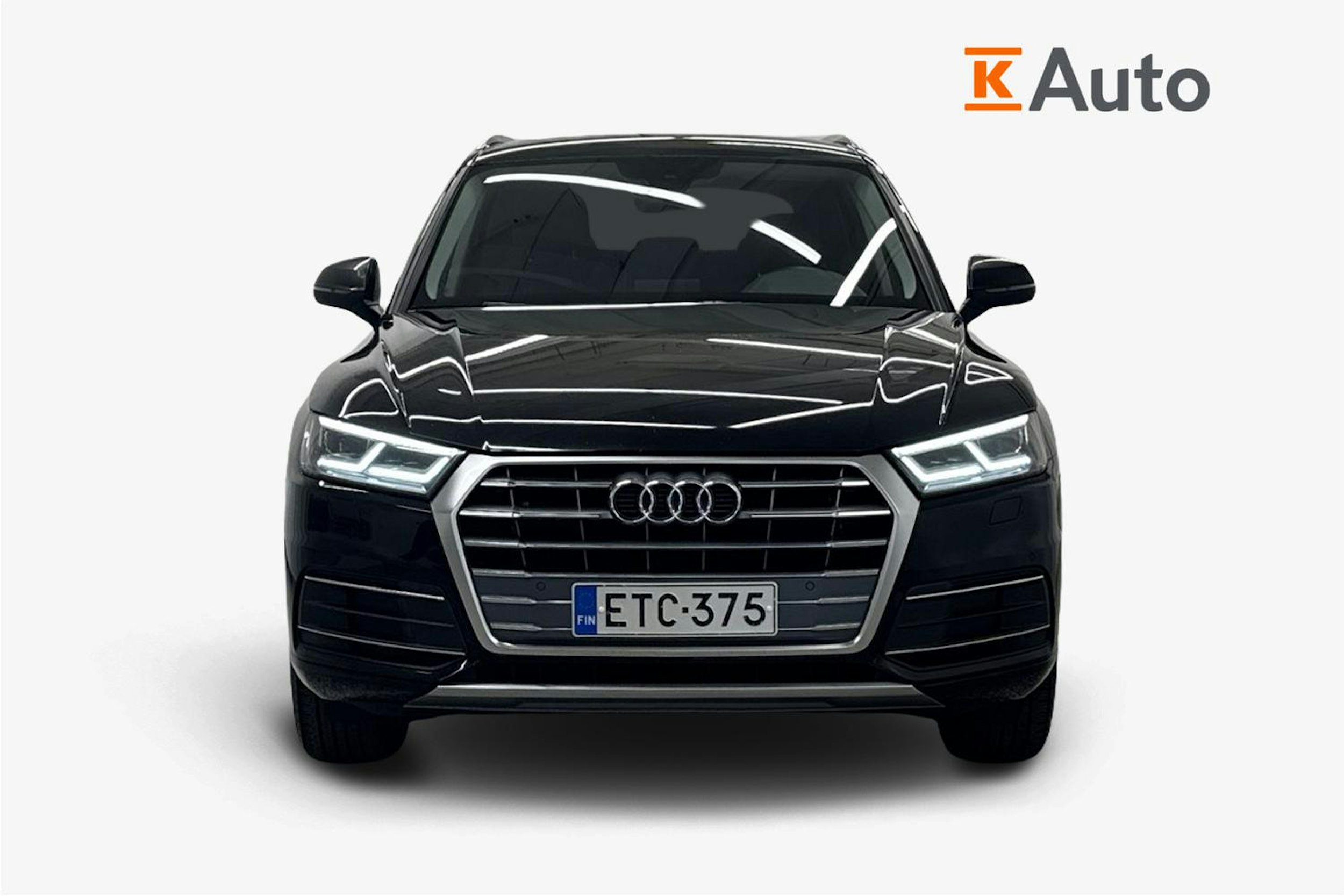 Musta Audi Q5 2020 kuva 5.