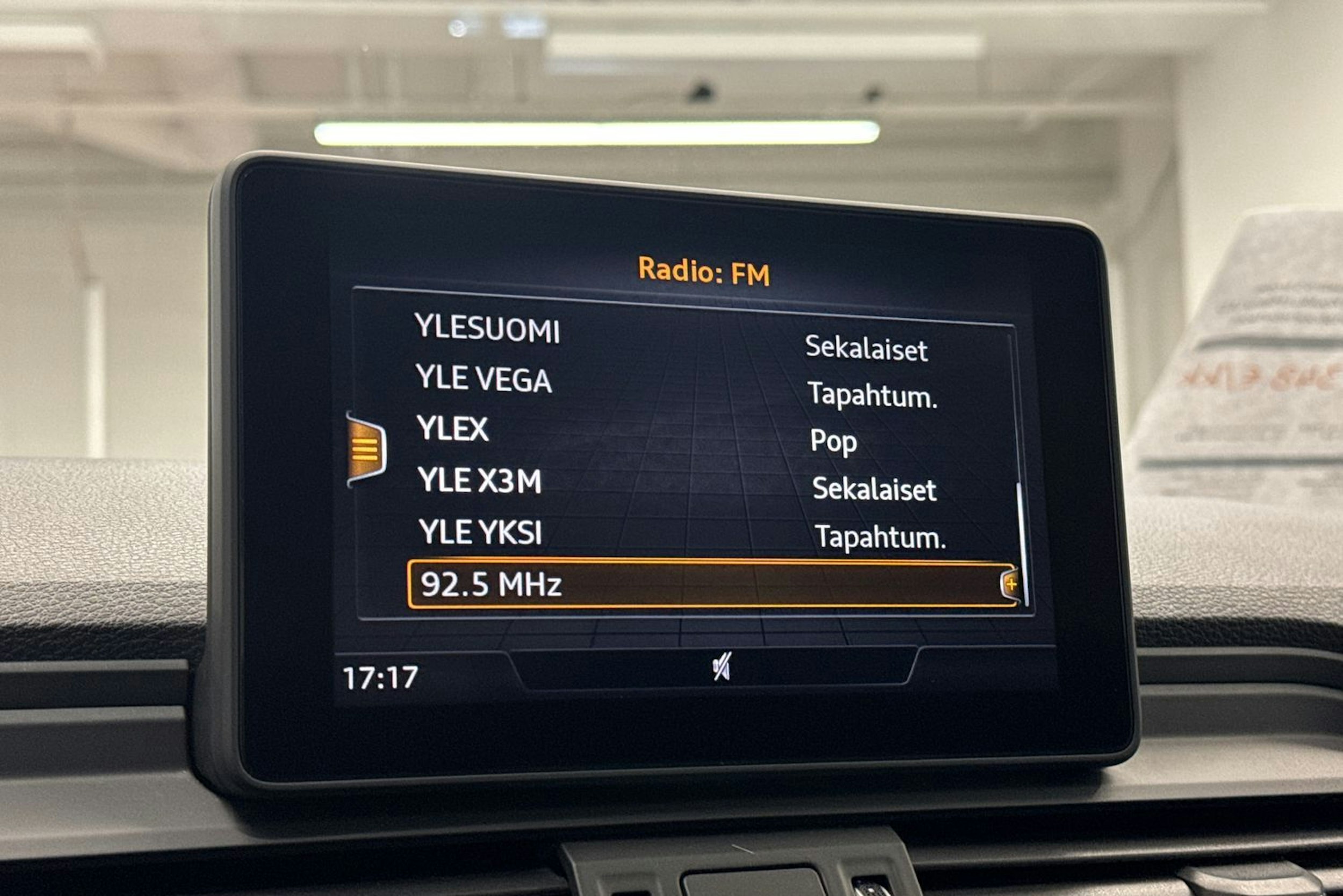 Musta Audi Q5 2020 kuva 25.