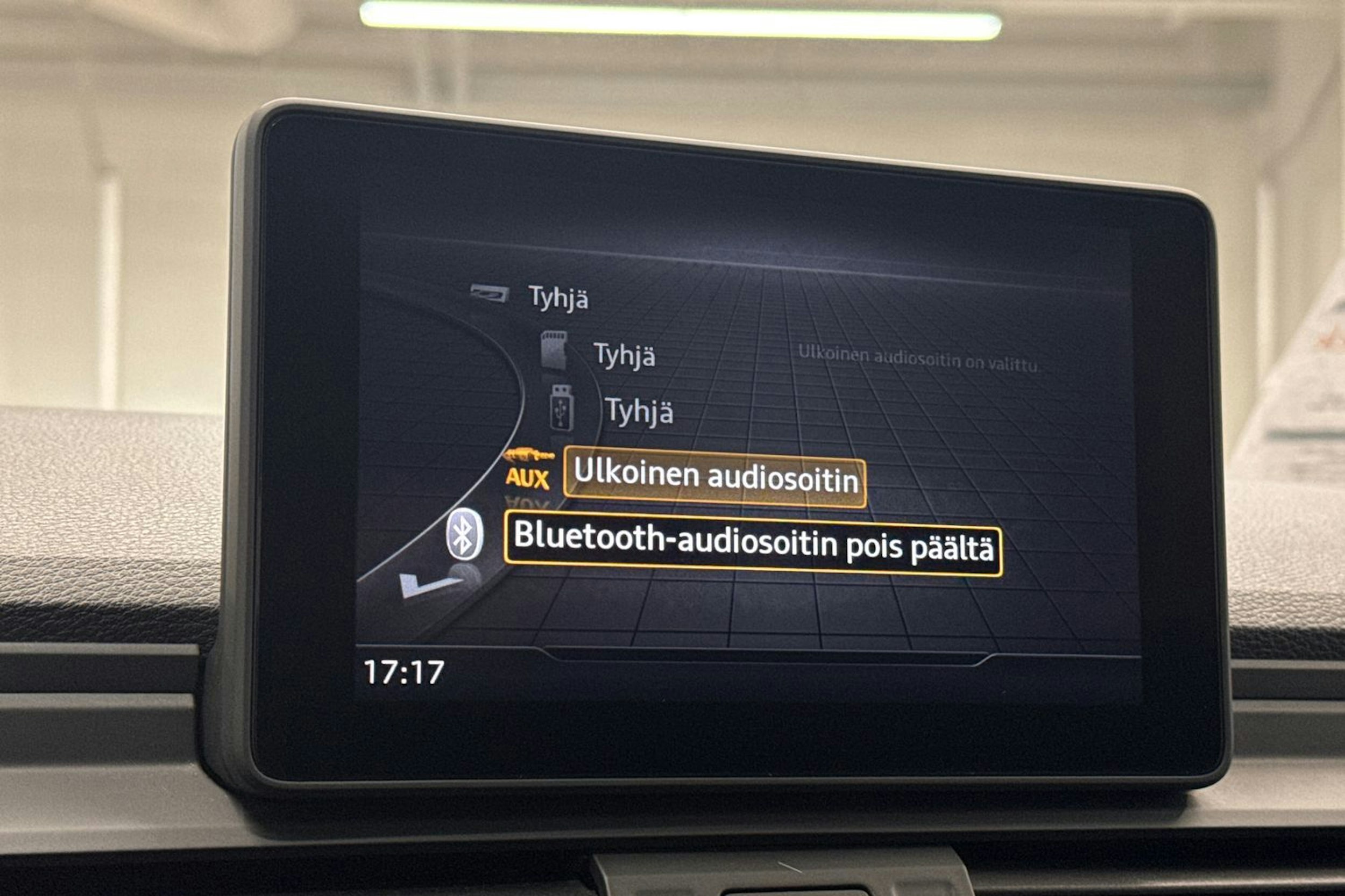 Musta Audi Q5 2020 kuva 26.